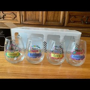 🔥 NWT! Wanderlust Four Stemless Wine Glasses